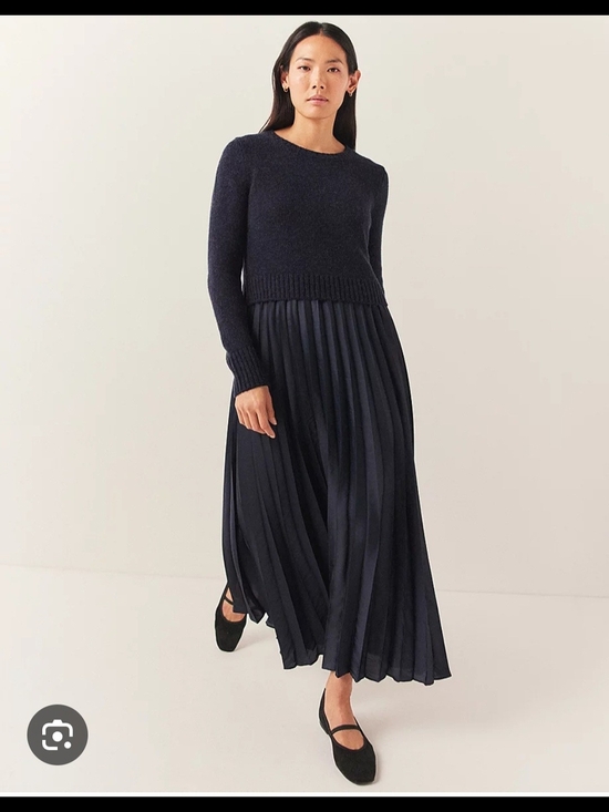 Rachel Zoe Dresses & Skirts - Rachel Zoe Black Pleated Maxi Dress